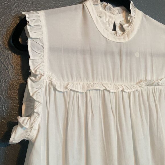 Ladies Pinch Tiered white high neck ruffled sleeveless top keyhole back Medium - Picture 2 of 8